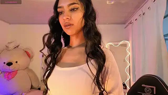 Jazmin_tay on StripChat