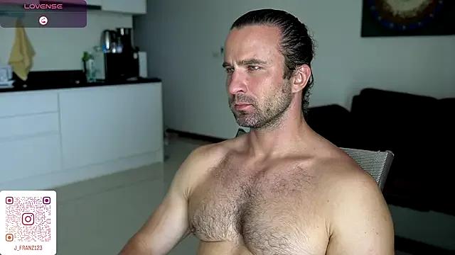 Jonathan___123 on StripChat