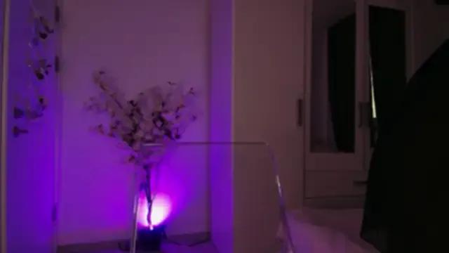 KaylaLaine on StripChat