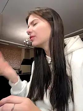 kimberlyy77 on StripChat