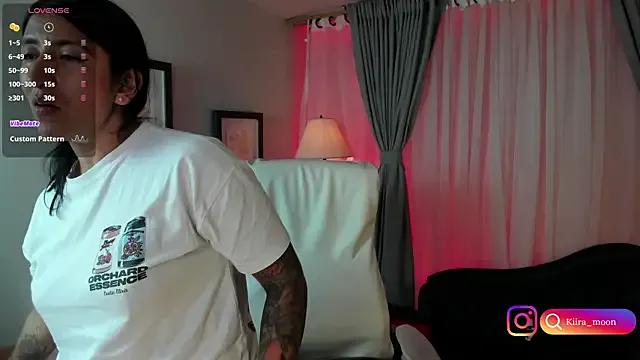 kira_moon__ on StripChat