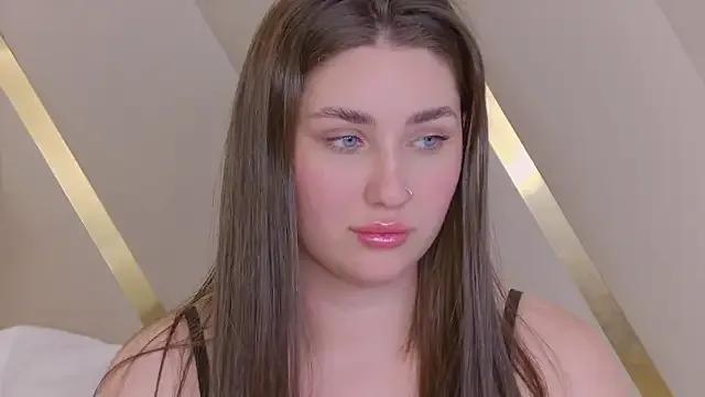 KiraBarlows on StripChat