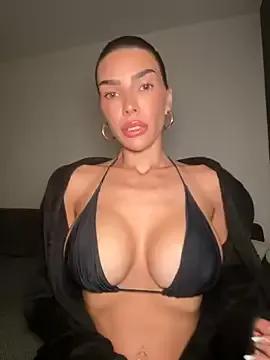 krissiswrld- on StripChat