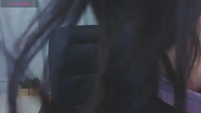 Kuro_Ren on StripChat