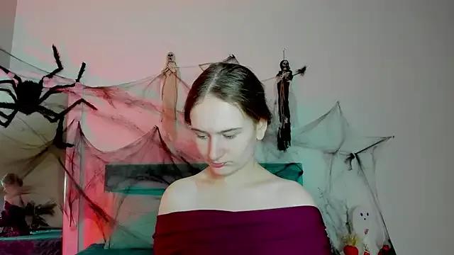 L1ittle_kitty_ on StripChat