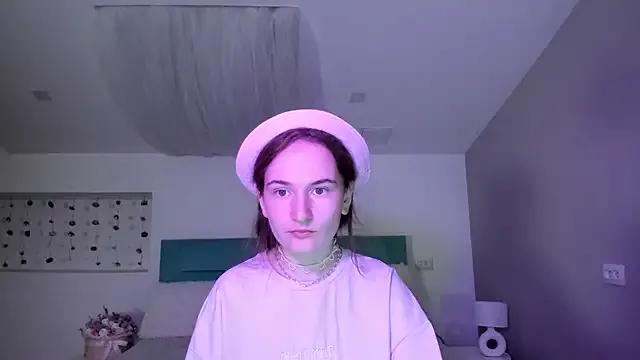 L1ittle_kitty_ on StripChat