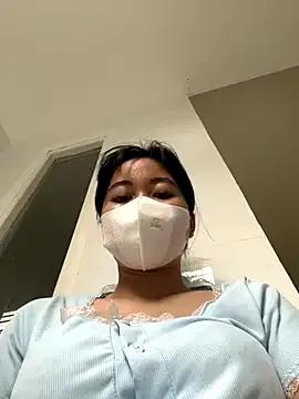 Lami_Mi on StripChat