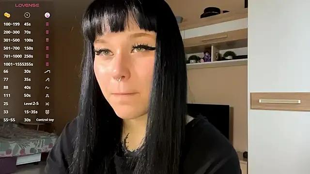 LaurenOveson on StripChat