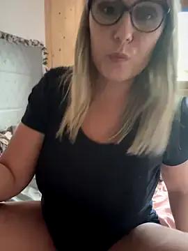 Leanymphoo on StripChat