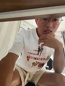 leeyoung_ on StripChat