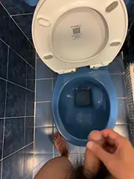 leeyoung_ on StripChat