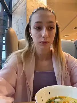 Lia__Love on StripChat