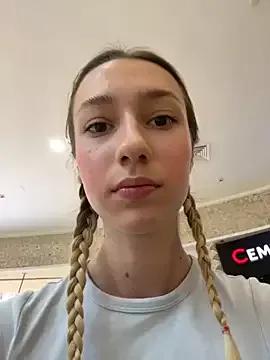 Lia__Love on StripChat