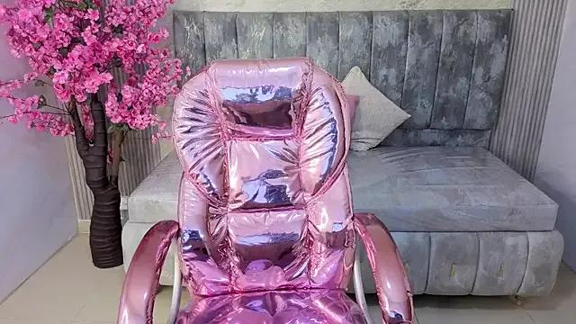 lilith4_s on StripChat