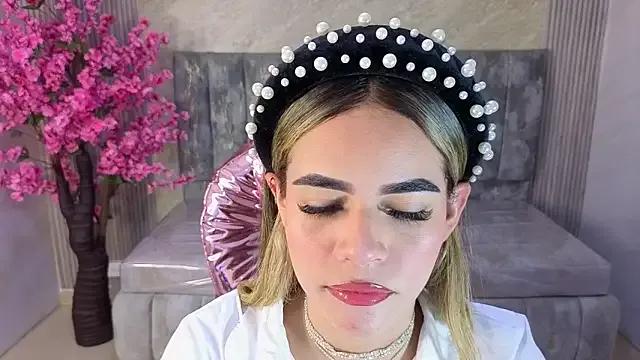 lilith4_s on StripChat