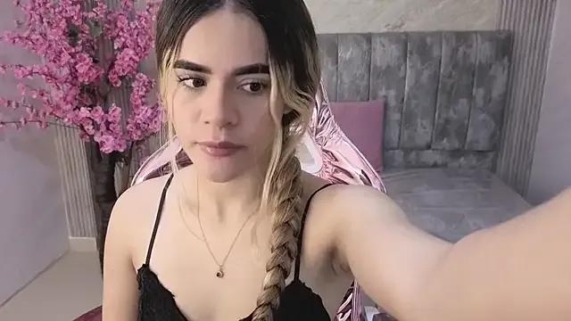 lilith4_s on StripChat