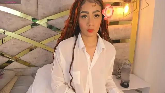 Lilith_Blaze_ on StripChat