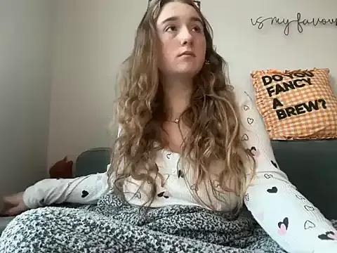 lilsbabyxo on StripChat