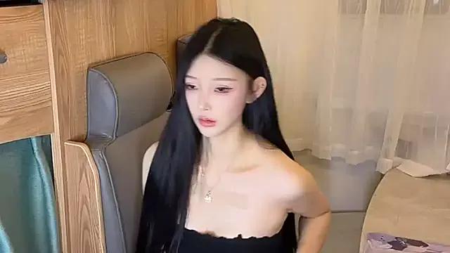 linxia_baby on StripChat