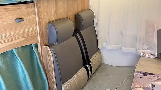 linxia_baby on StripChat