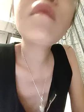 Little_suzy5 on StripChat