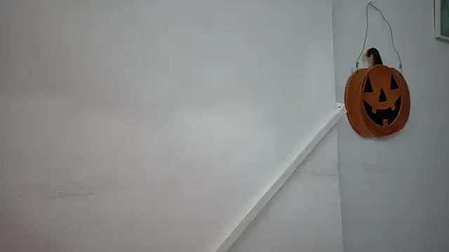 Lizbeth_Rouse on StripChat