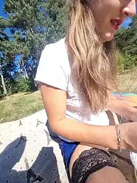 LoLa-69-X on StripChat