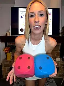 lola_tentatiion on StripChat