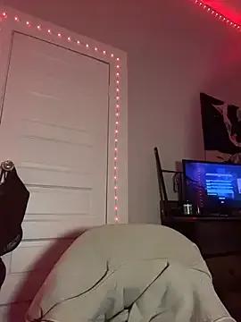 loveluna8 — EarthquakeSQUIRTINGImyFatClit