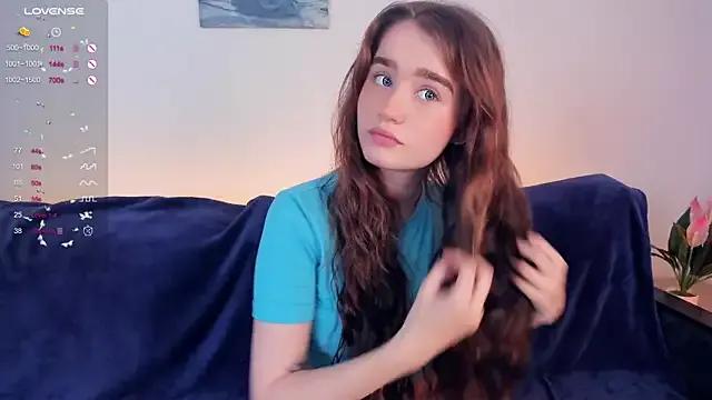 lovelyalivia on StripChat