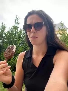 lucie_mehott on StripChat