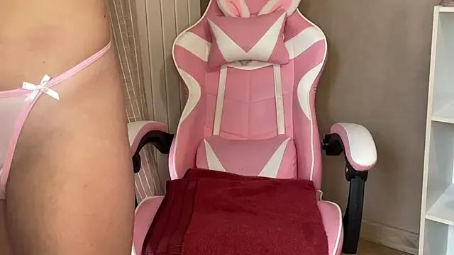 lucie_mehott on StripChat