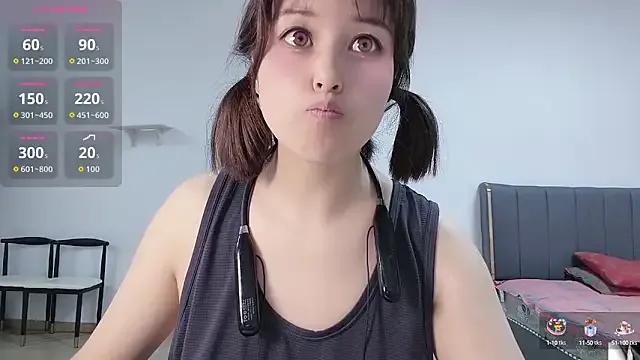 Lucky-xiuxiu on StripChat