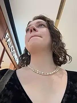 lucy-joy on StripChat