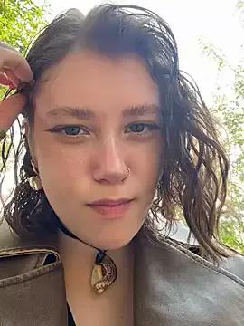 lucy-joy on StripChat