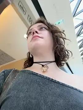 lucy-joy on StripChat