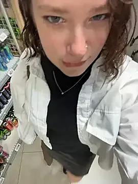 lucy-joy on StripChat