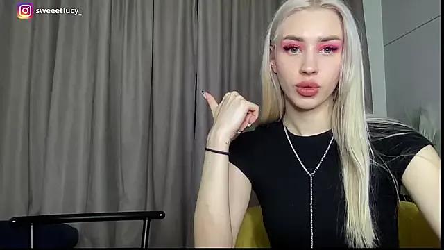 Lucy_And_Elza_Fantasy on StripChat