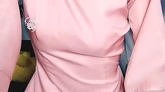 Lucy_limon on StripChat