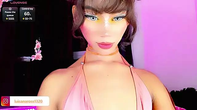 lucyangel_11 on StripChat