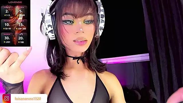 lucyangel_11 on StripChat