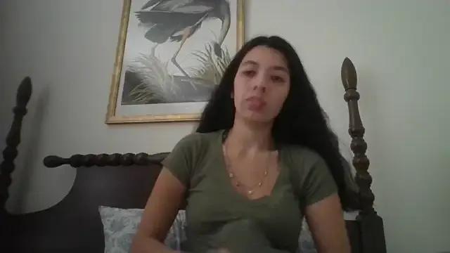 Lucysweets on StripChat