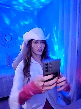 Luna_Kitanna on StripChat