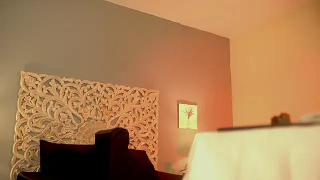 lupeebony on StripChat