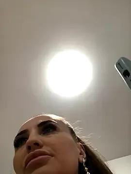 madonnaaaa on StripChat