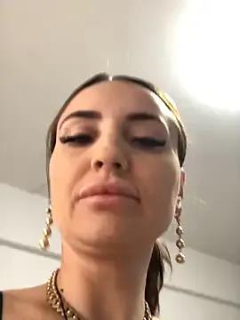 madonnaaaa on StripChat