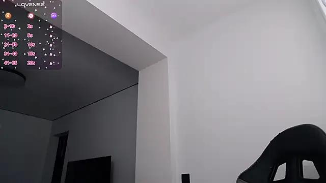 MakiimaStar on StripChat