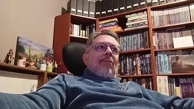 Mandra_is_a_whore on StripChat