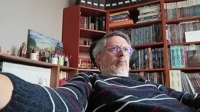 Mandra_is_a_whore on StripChat