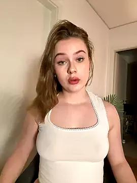 MaribelRiver on StripChat